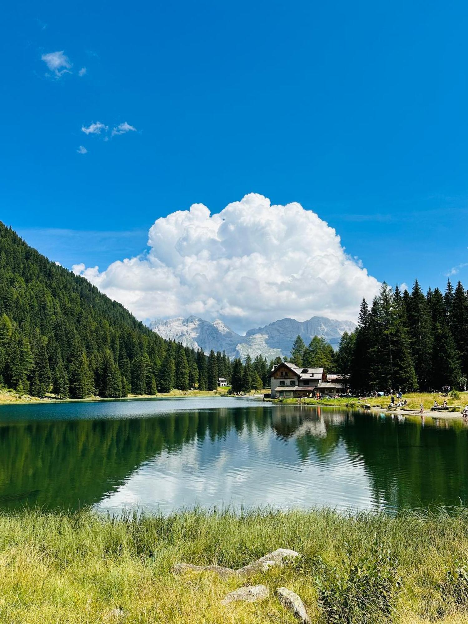 Mansarda Con Vista Giustino Exterior foto